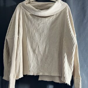 Free People open back cream /light beige sweater 💕